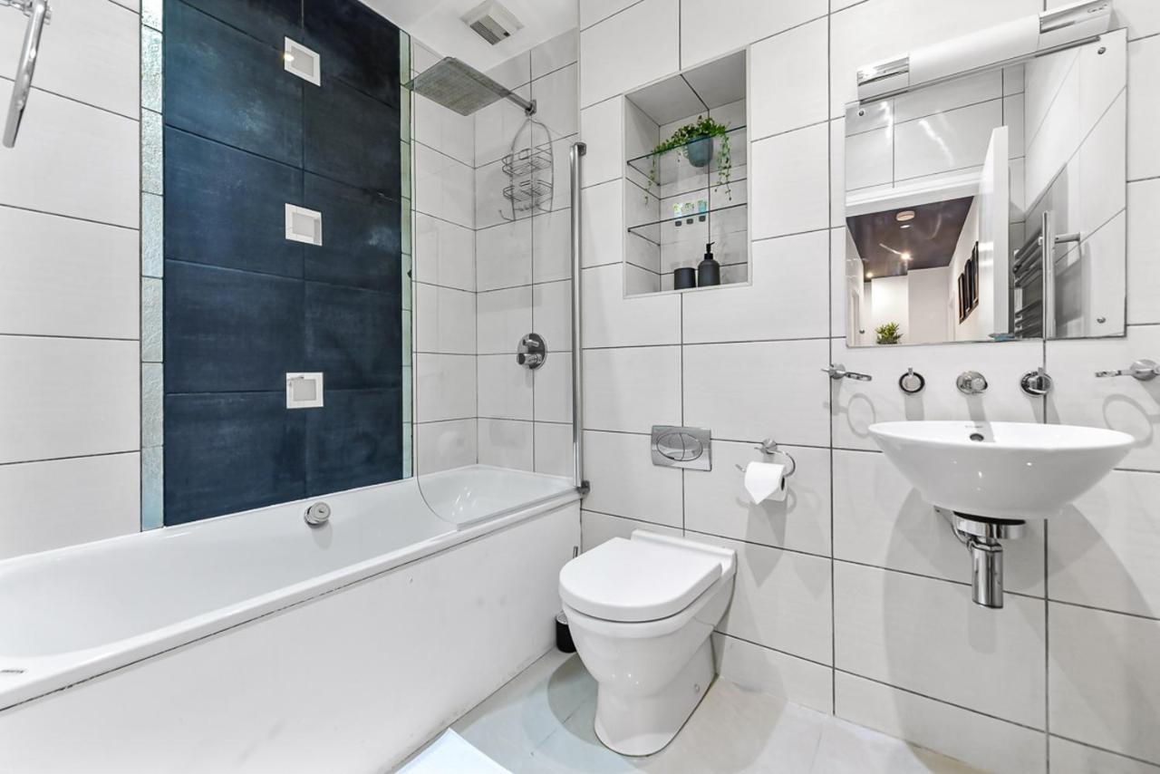 Spacious Contemporary 2 Bed Flat, Central Лондон Екстериор снимка